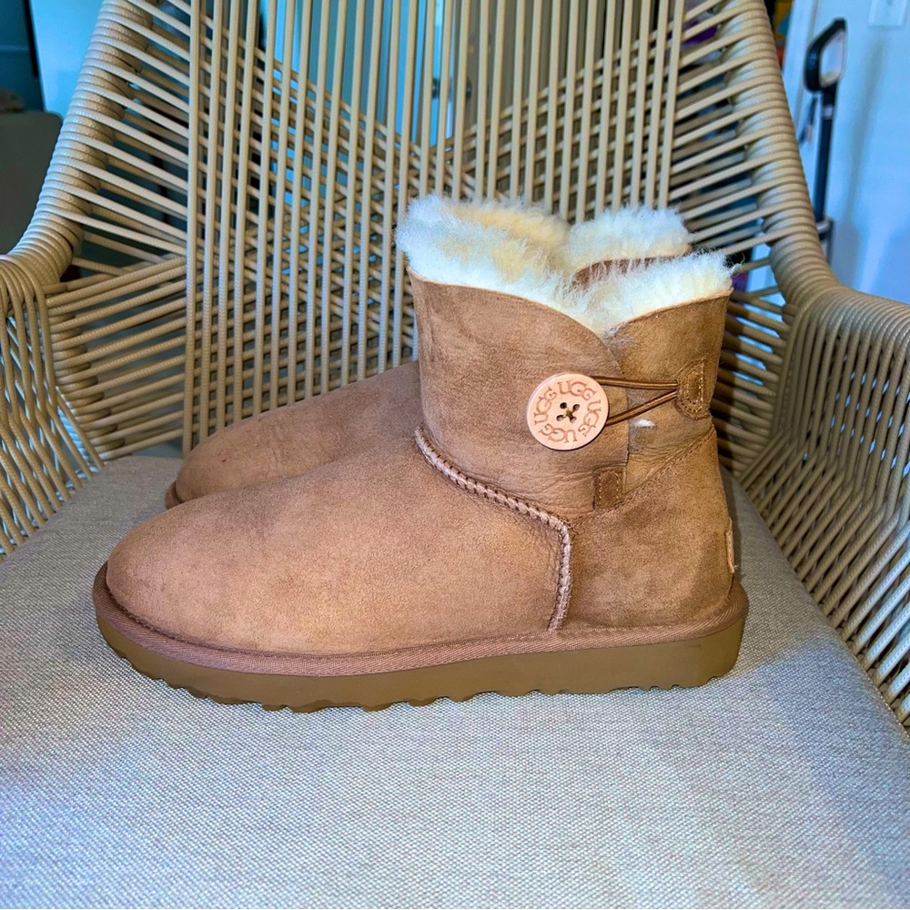 UGG Mini Bailey Button II Women’s Boots - Brown Chesnut